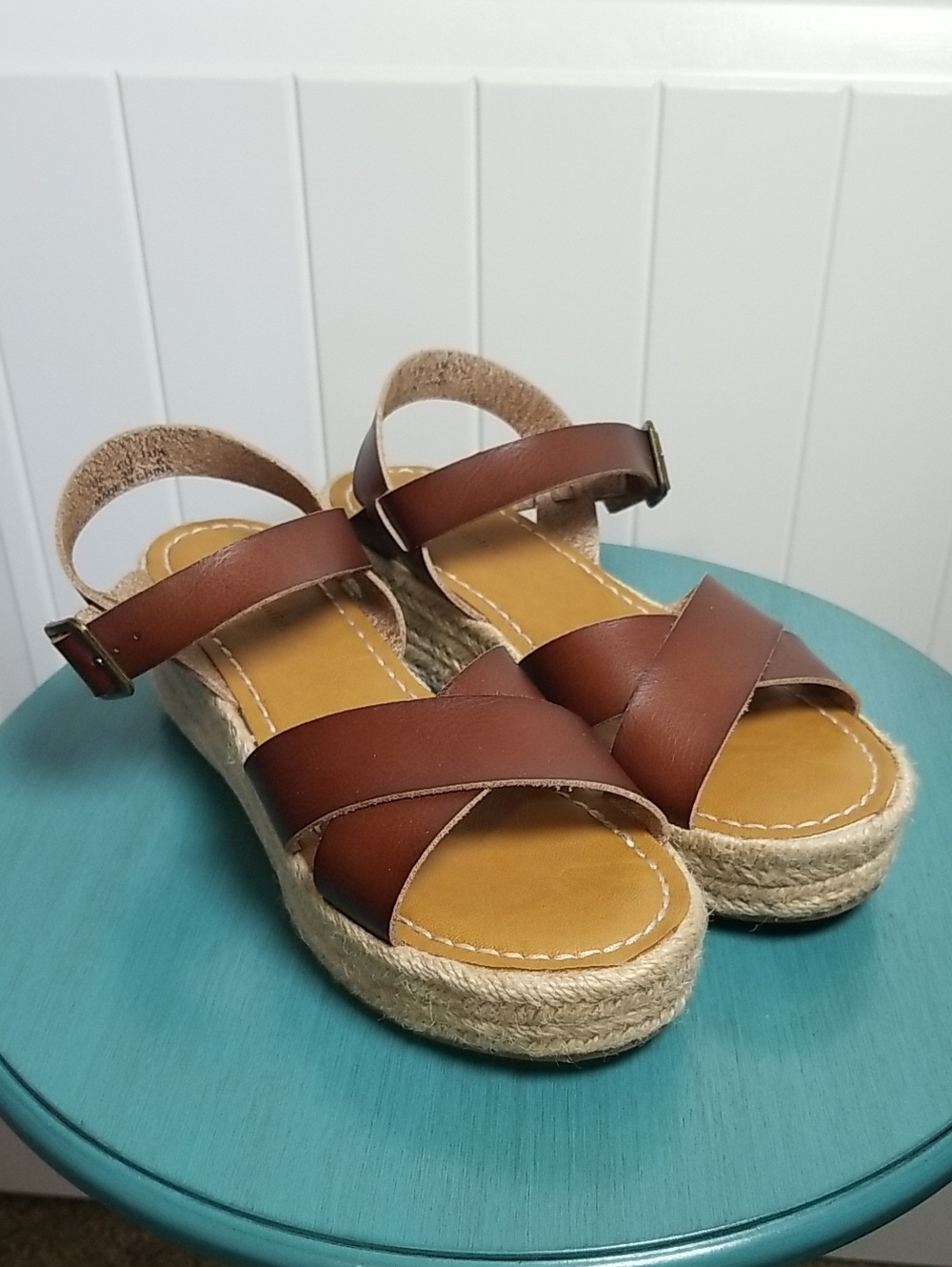 Brown Leather Espadrille Wedge Sandals By Amazon Essentials Size 8 EUC